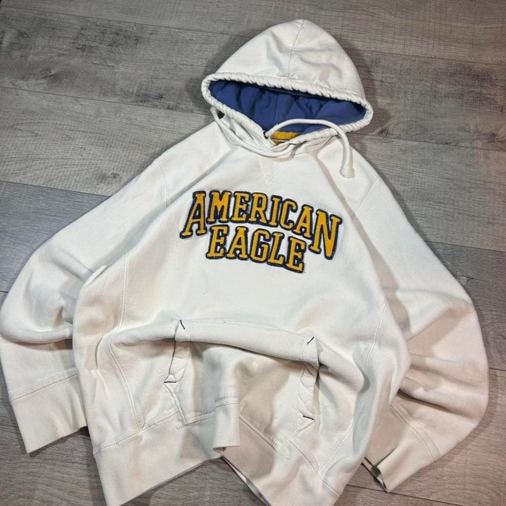 VTG white blue and yellow, embroidered American Eagle, heavyweight style hoodie